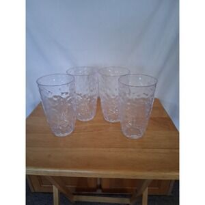 Four 16 ounce Plastic Cups